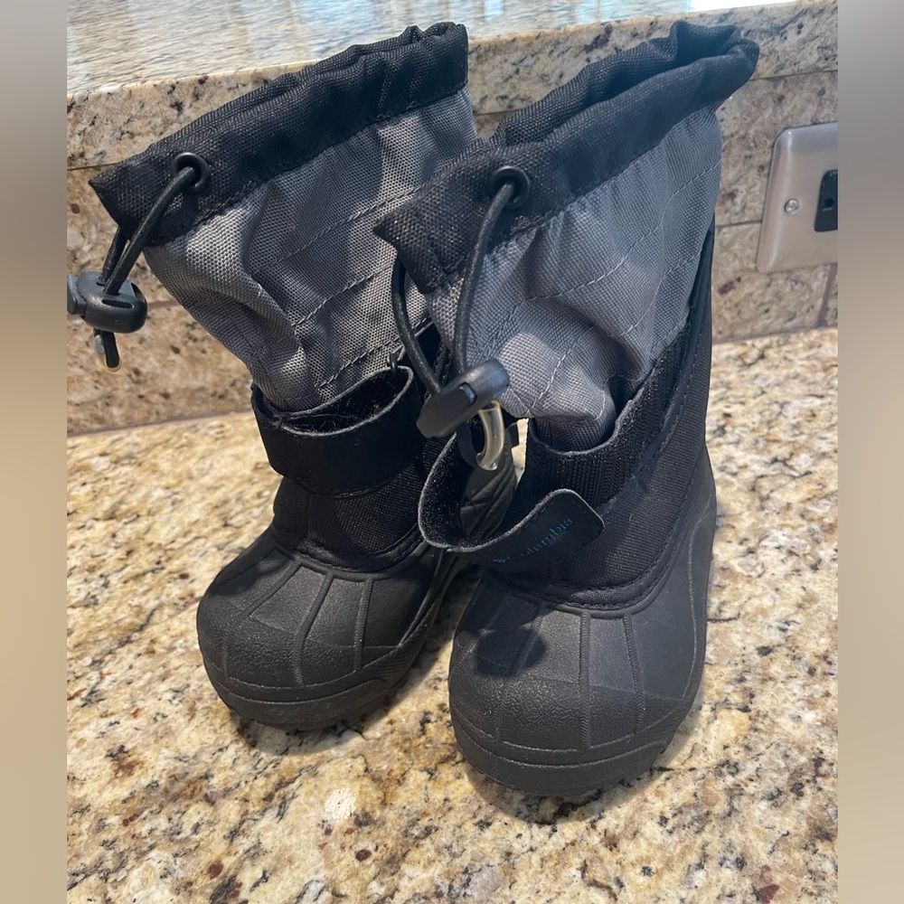 Columbia waterproof toddler snow boots